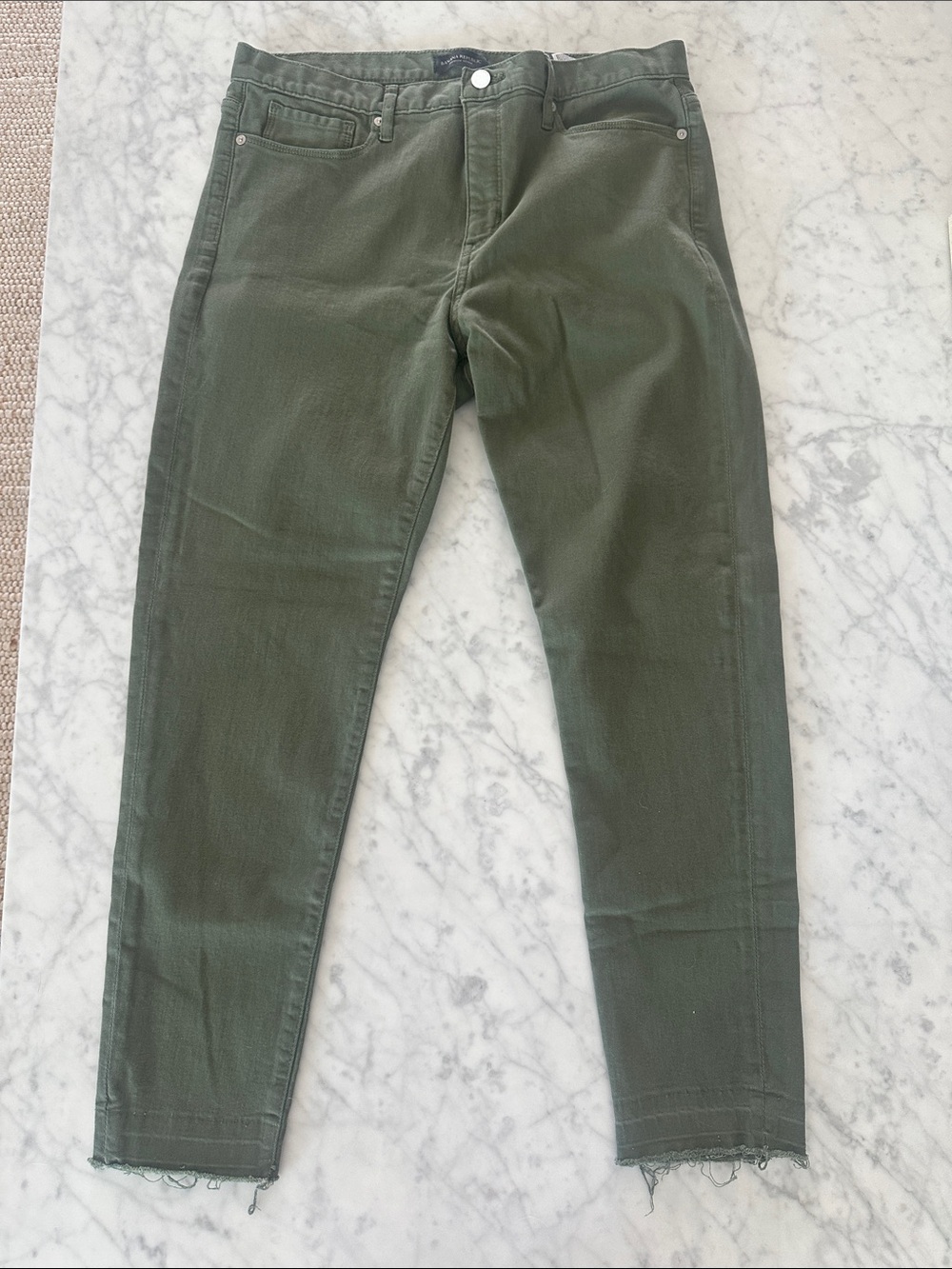 Banana Republic Mid-Rise Skinny Pants in Olive